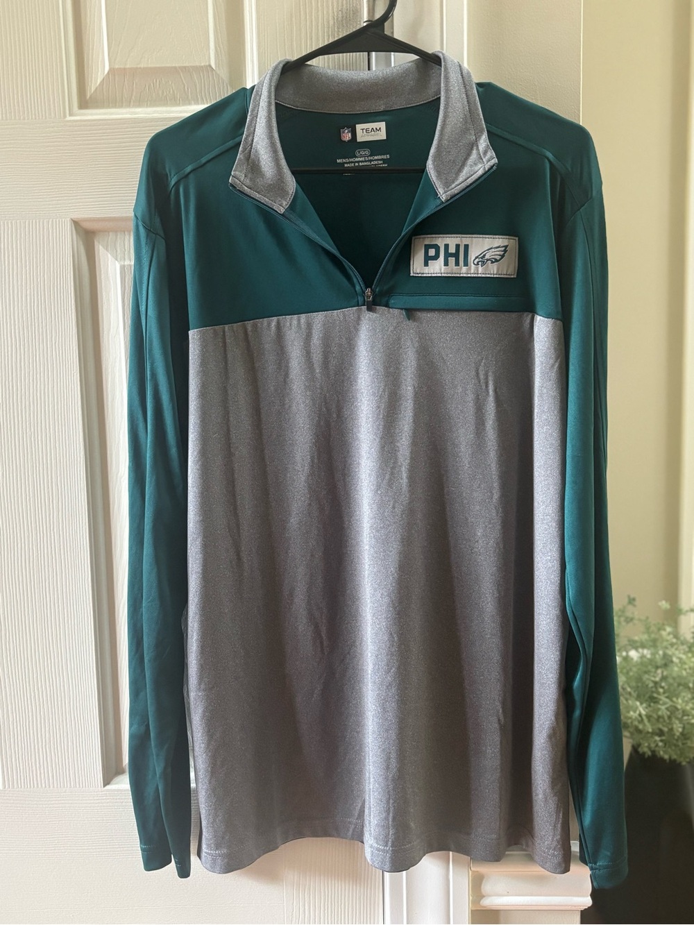 NFL Philadelphia Eagles Green and Gray Quarter-Zip Pullover